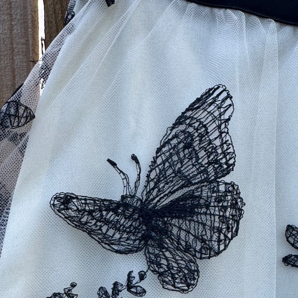 SHEIN Elegant Black and White Butterfly Skirt - Picture 3 of 4